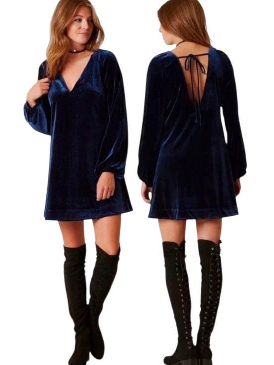 Free People Dresses & Skirts - FREE PEOPLE Misha Blue Velvet Shift Mini Dress - Size S